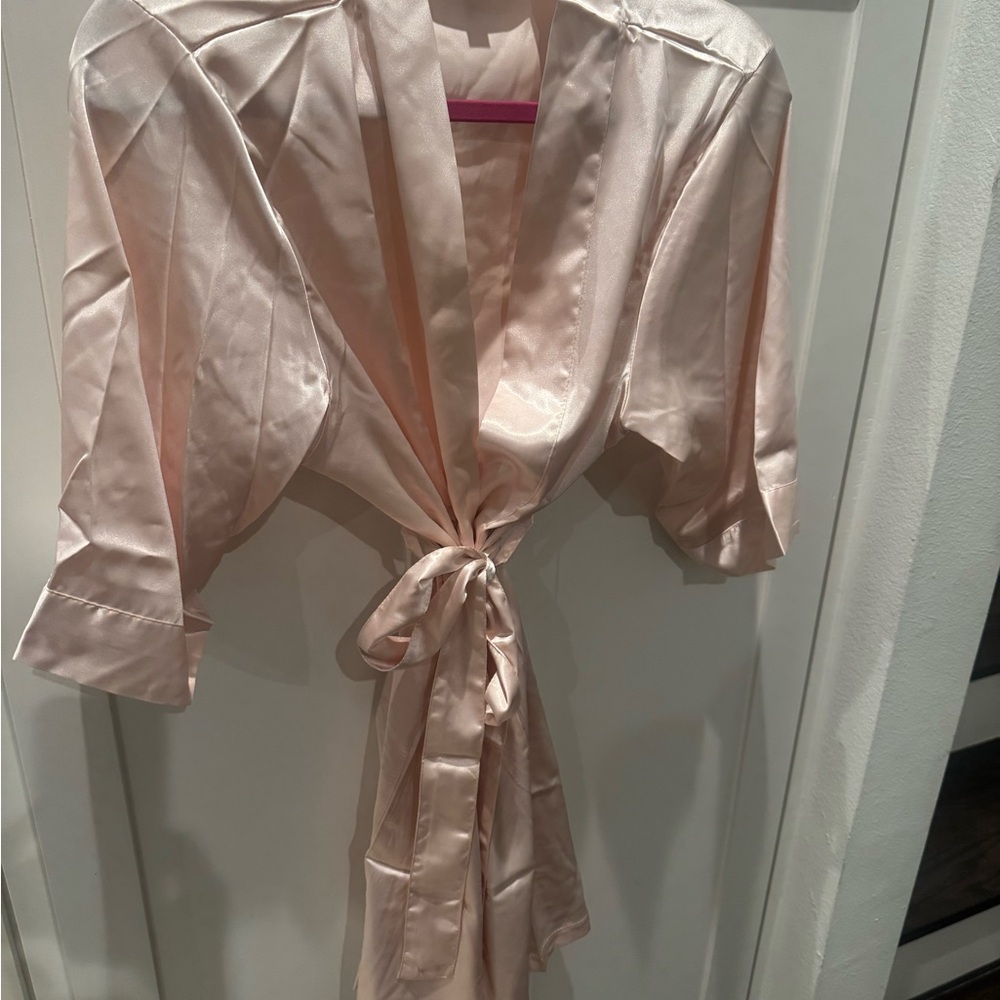 Elegant Satin Robe - great for bridesmaids!